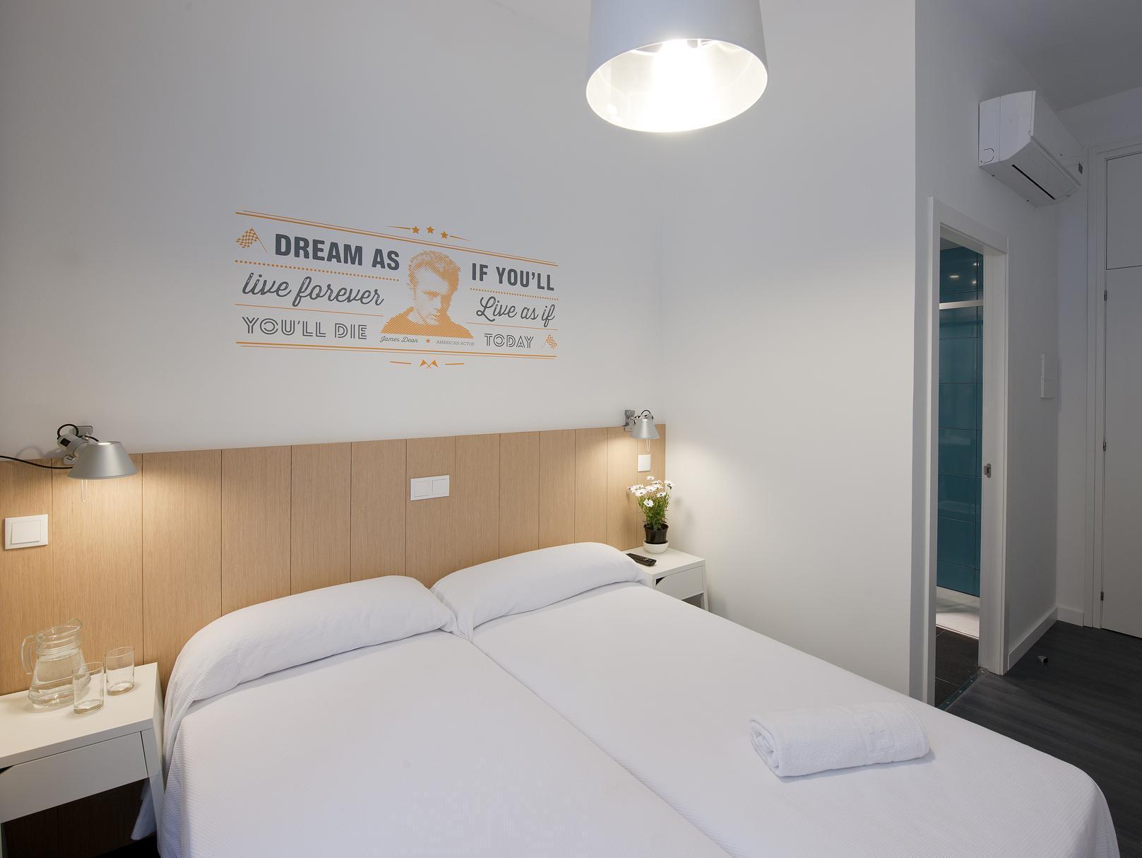 Gasthuis Bypillow Ramblas (adults Only) 2*